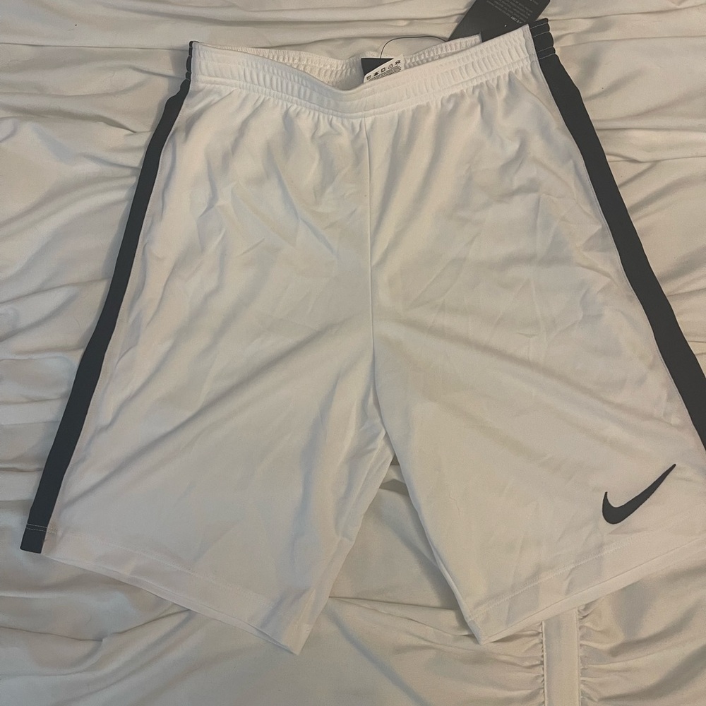 Nike Men's White and Black Athletic Shorts
